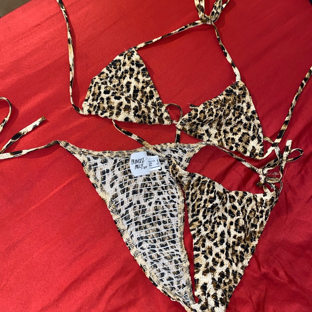 Bathing suit